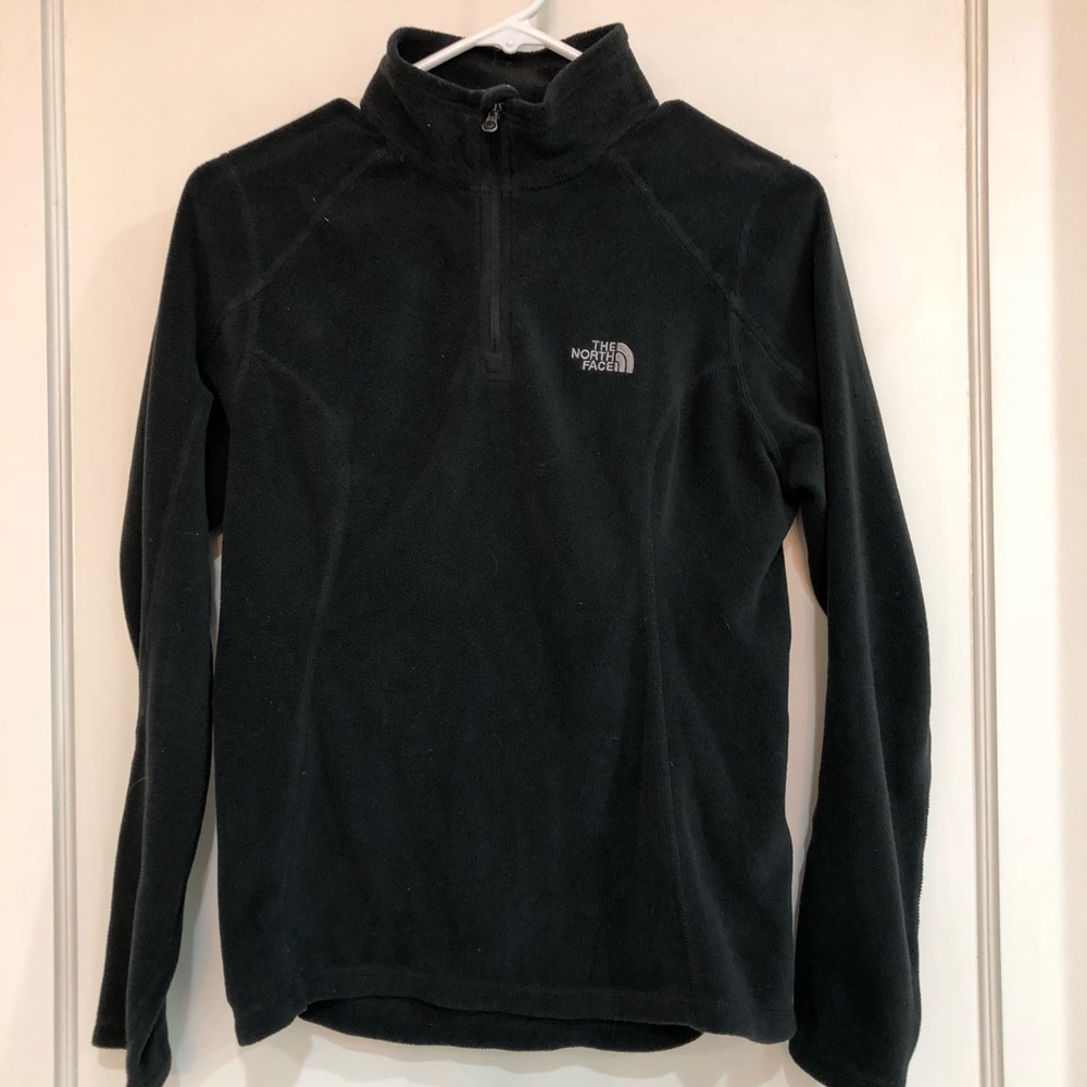 North Face Women’s Fleece Pullover- Small
